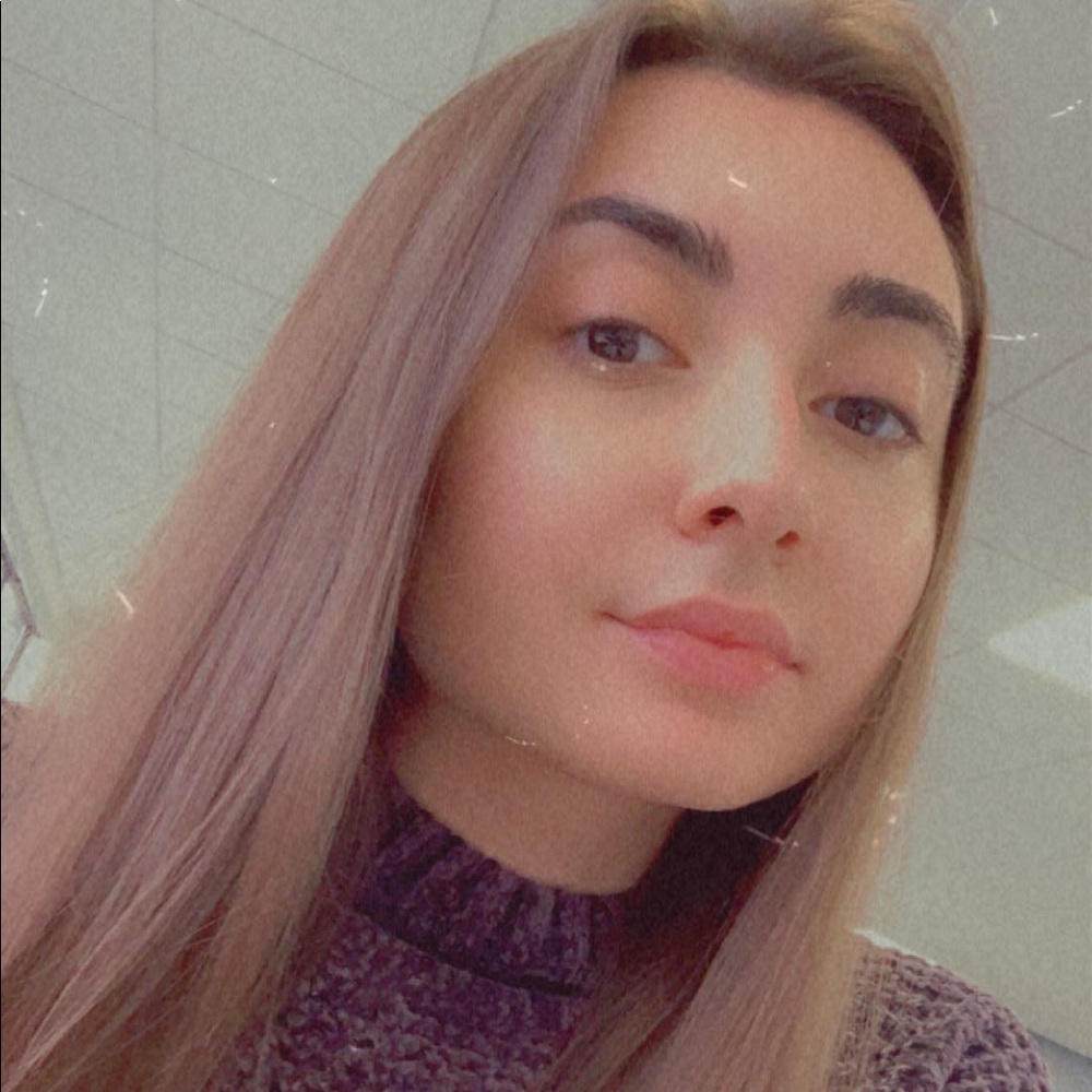 Meet your Posher, Ashley